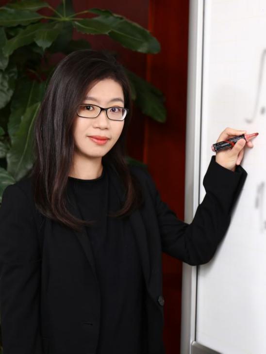 Hong Xie.jpg